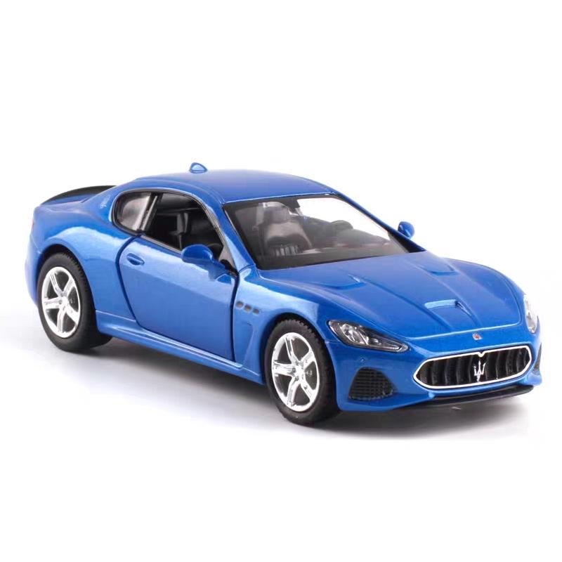 Maserati GranTurismo MC Coupe Simulation Diecast & Toy Vehicle Pull Back & Doors Open RMZ City 1:36 Alloy Car Model Gifts For Children