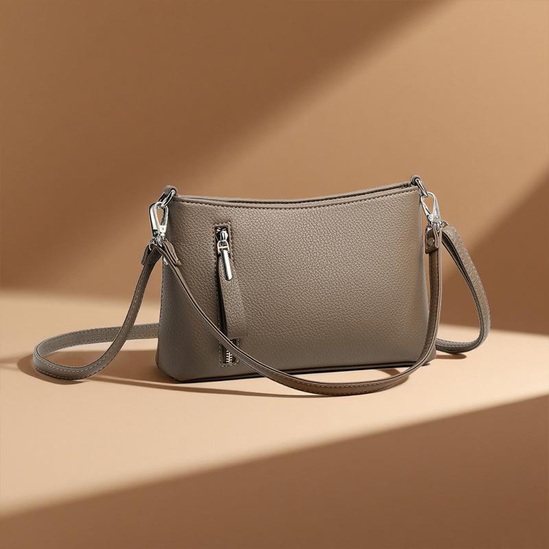 Crossbody Small Bag, Fashionable Middle-aged Mom Bag, High-end and Versatile Small Square Bag