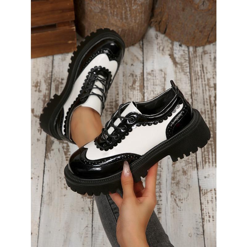 Color-blocked Low-top Shoes for The Fall of 2025 New Platform Lace-up Muffins Plus Size Small Leather Shoes for Women