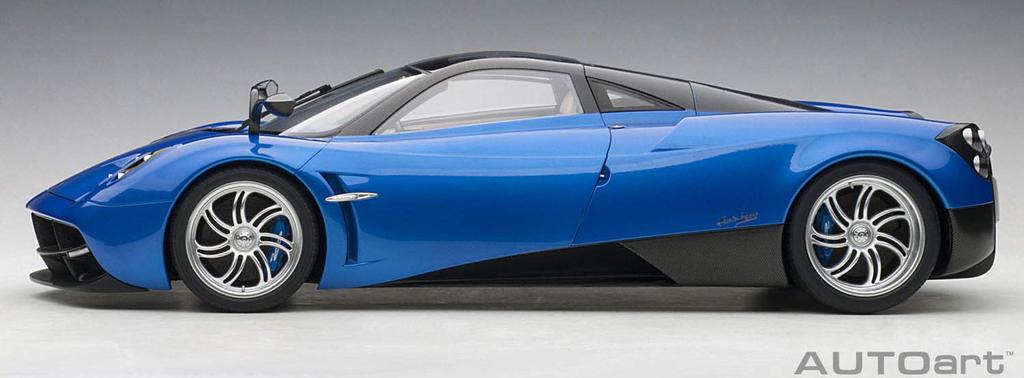 AUTOart Pagani Huayra Blu metallizzato 1/12