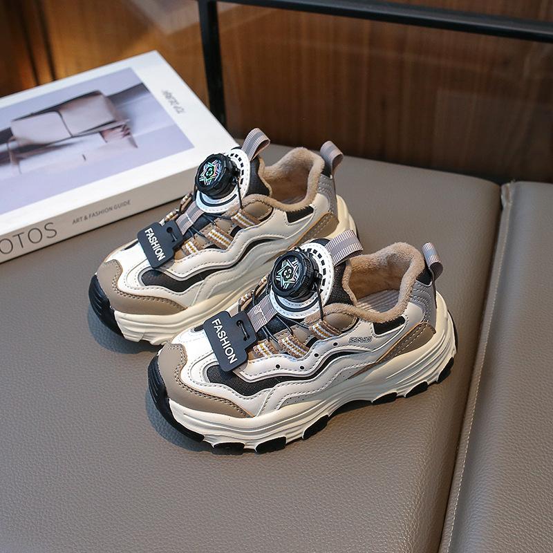 Girls' fleece sneakers 2025 autumn and winter children's knob buckle medium old children's dad shoes non-slip soft sole fleece warm