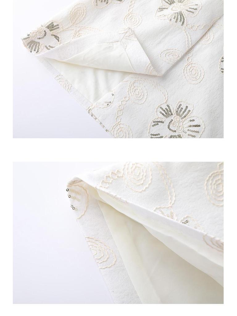 2026 Women's Retro High-Waist A-Line Skirt with French Embroidery and Back Slit