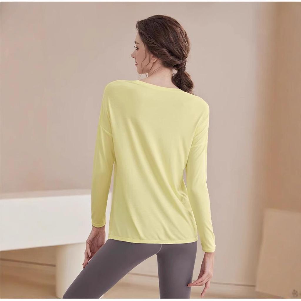 Premium Women's Long-Sleeve Yoga and Fitness Top - Slim Fit for Spring and Autumn