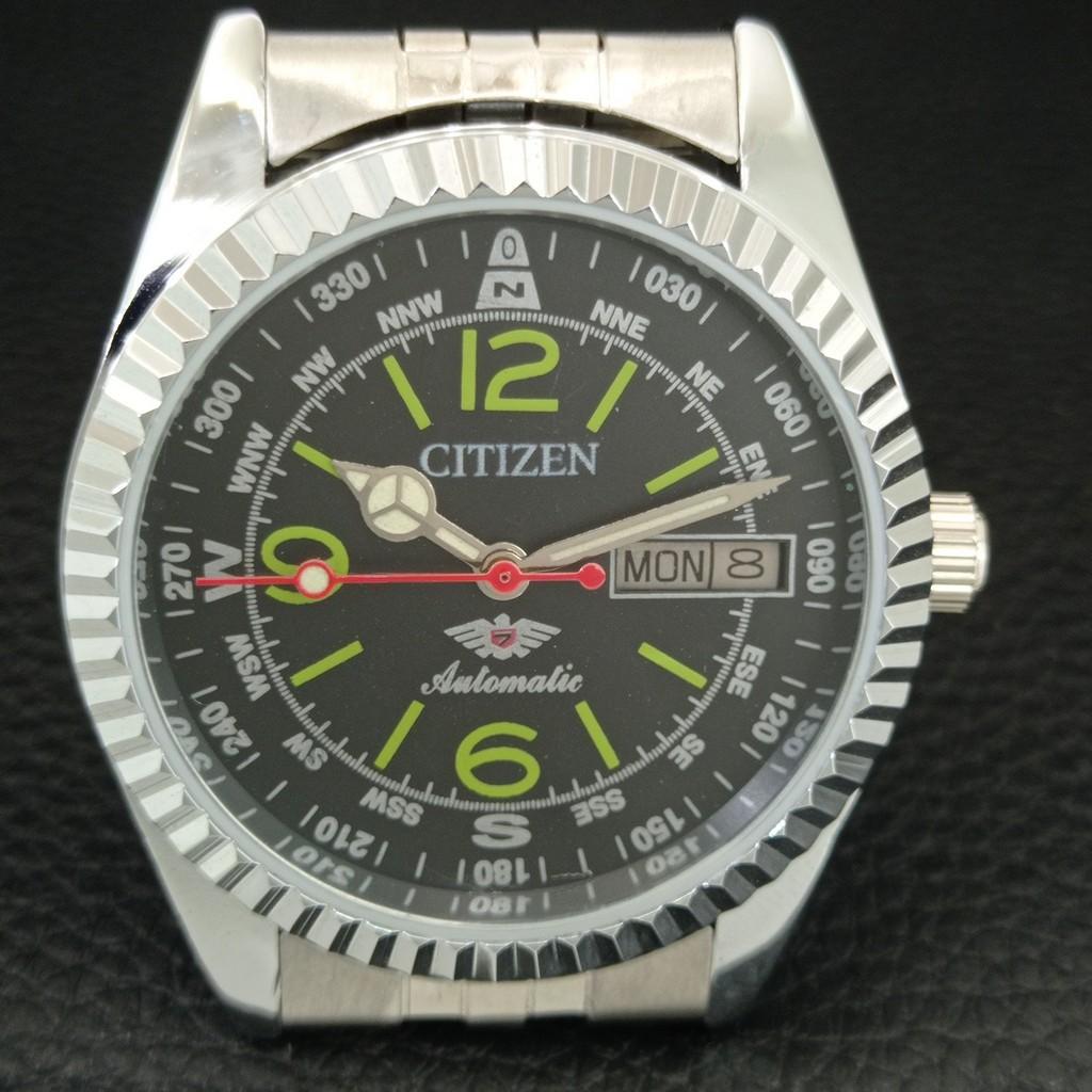 VINTAGE REFURBISHED CITIZEN AUTOMATIC 8200 JAPAN MENS BLACK DIAL WATCH a446881-1