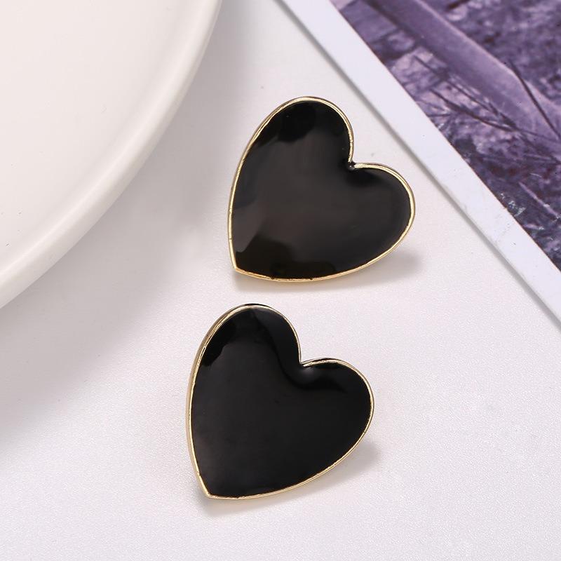 1 Pair of Fashionable and Exaggerated Epoxy Heart Earrings, Suitable for Daily Travel
