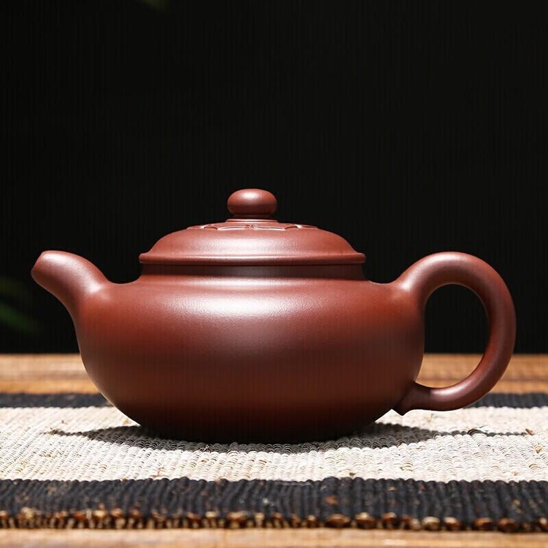 Gold-Inlaid Jade Zisha Teapot with Auspicious Design 400ml