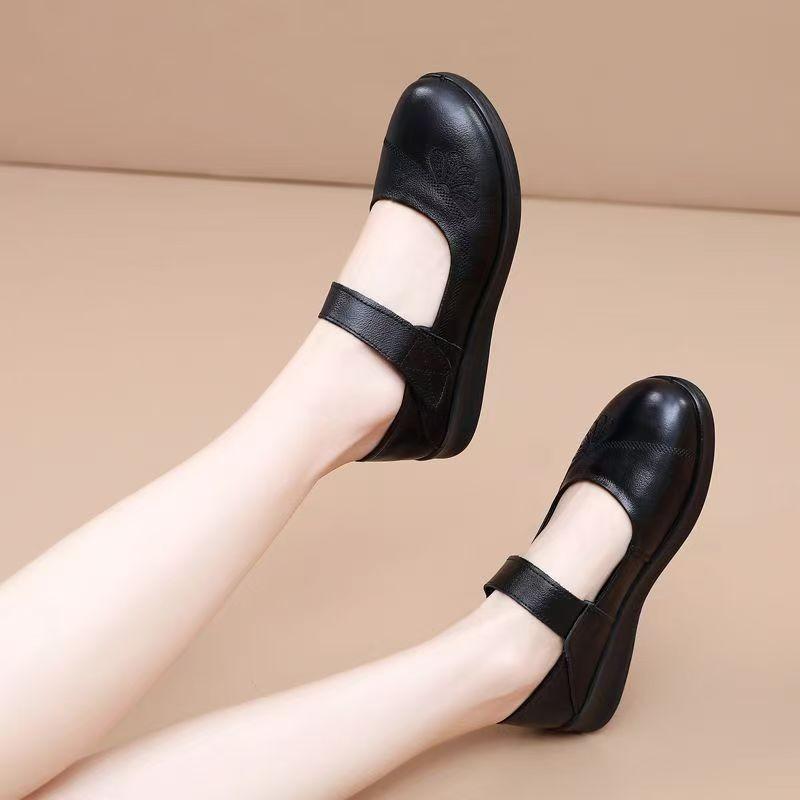Autumn shallow mouth fashion single shoes women's middle-aged and old shoes flat leather shoes non-slip comfortable small leather shoes
