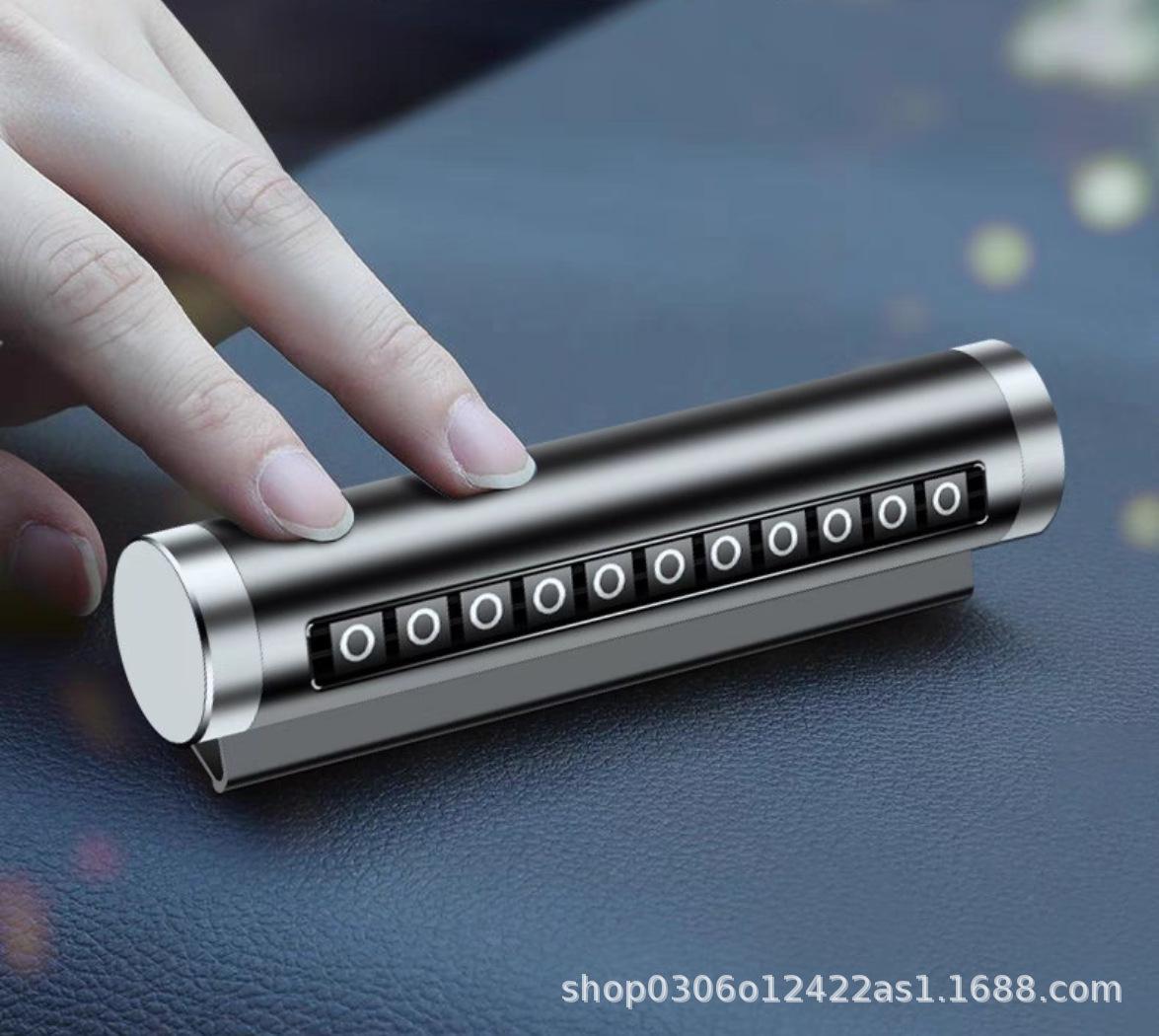 Светящаяся временная парковочная табличка на солнечных батареях