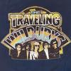 A Traveling Wilburys Zenekar Country Zene Sötétkék Ajándék Rajongóknak BL1646 Uniszex Póló