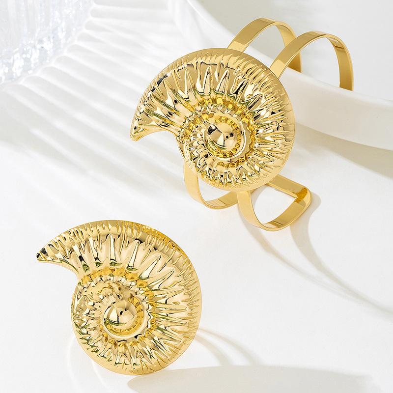 Fashion  Jewelry Set Bracelet Ring  For Women Ladies