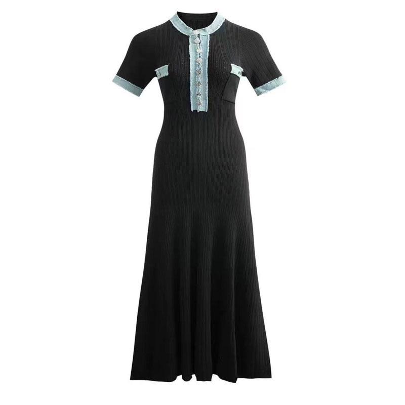 Elegantní francouzské pletené džínové svetrové šaty s krátkým rukávem