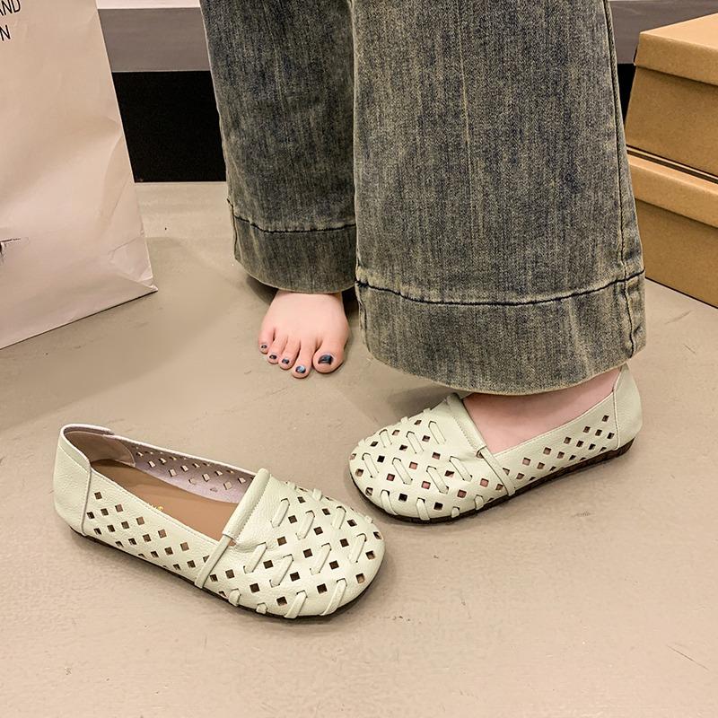 Fashion 2025 Summer New Hollow Bull Tendon Soft Slip-on Casual Mom Shoes Flat Single Shoes for Women