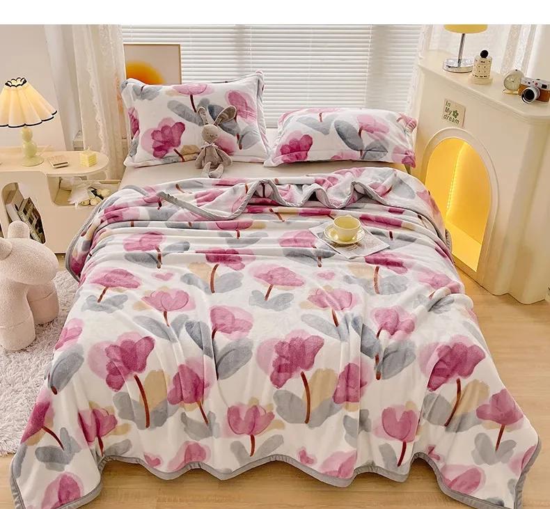 New Milk Fiber Printed Blanket 300G Cloud Mink Velvet Cover Blanket