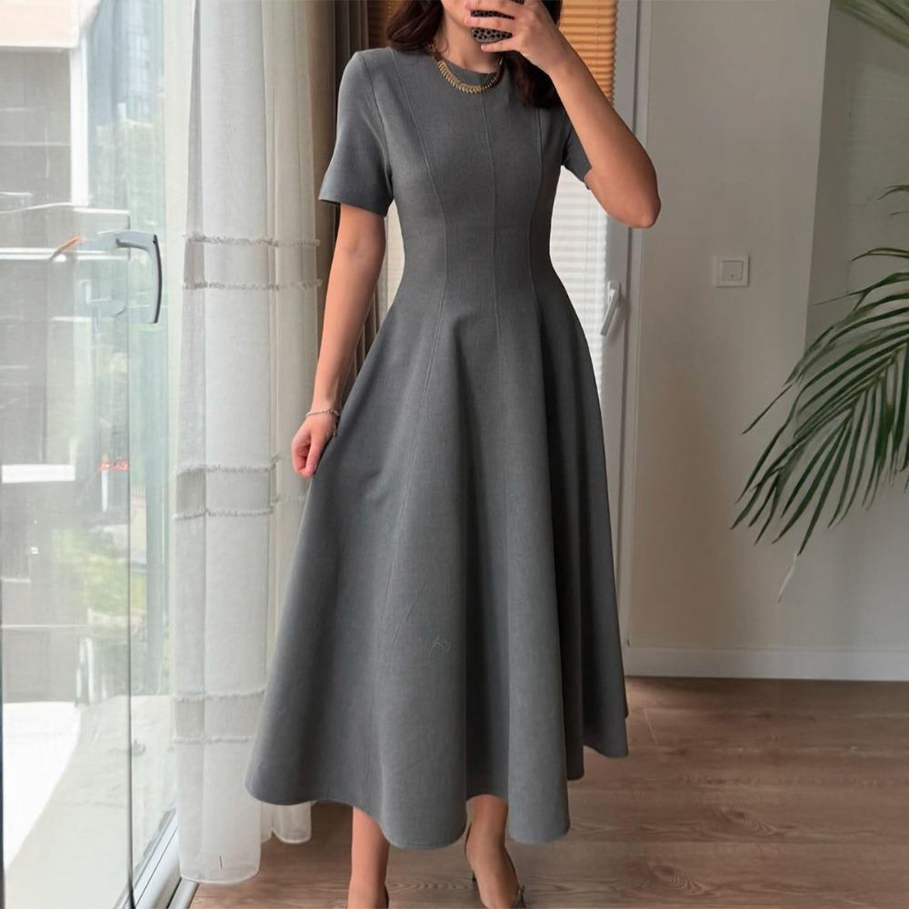 Temperament and Elegant Short-sleeved A-line Long Skirt Dress for Women's Autumn and Winter 2025