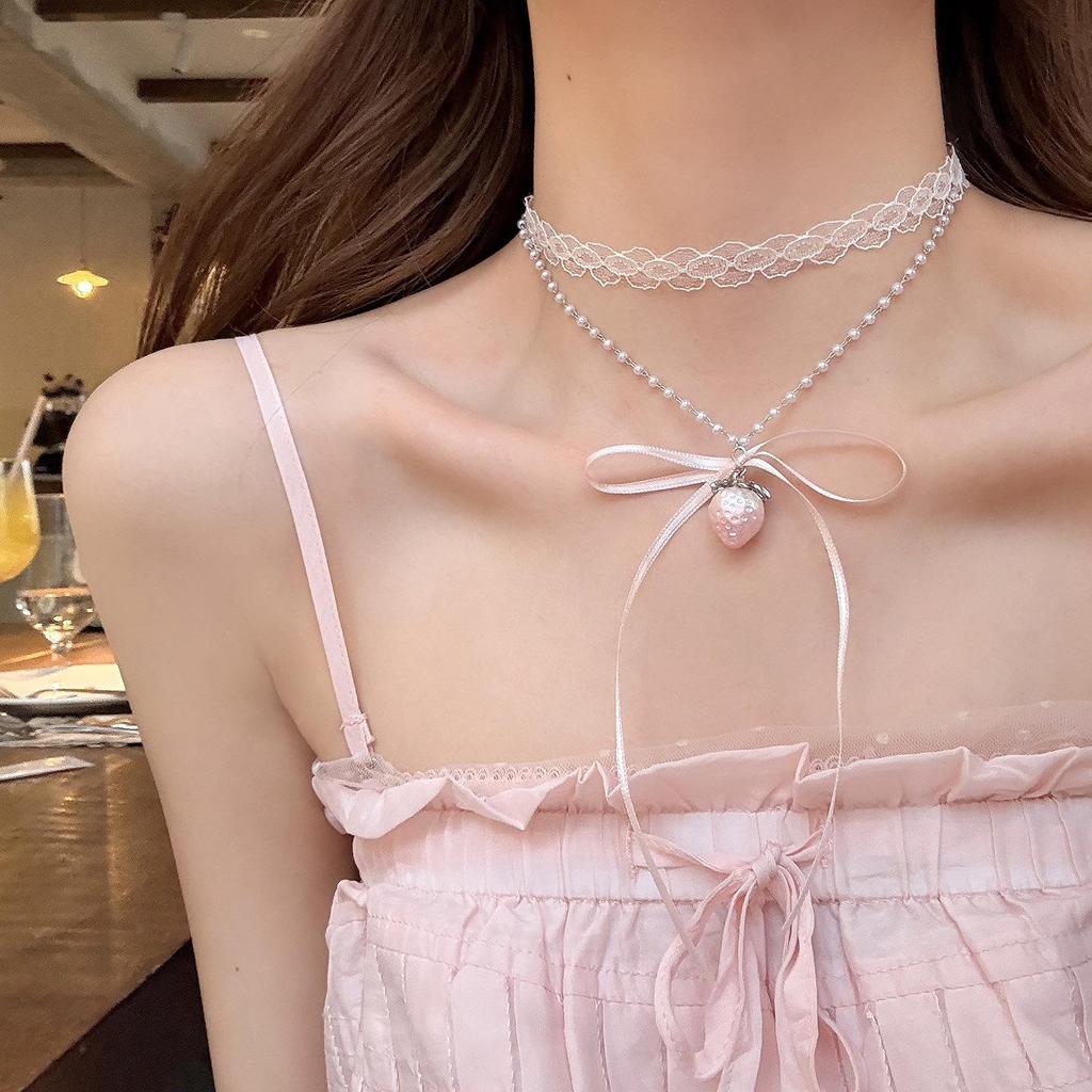 Pink Strawberry Bow Pearl Necklace - Light Luxury Clavicle Fashion for Women