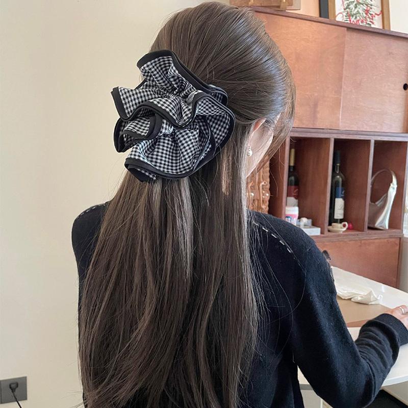 1pc Retro Fashion Black and White Grid Large Intestine Hair Ties, Sweet Retro Pleated Flower Bud Hair Loop Hair Band Accessories