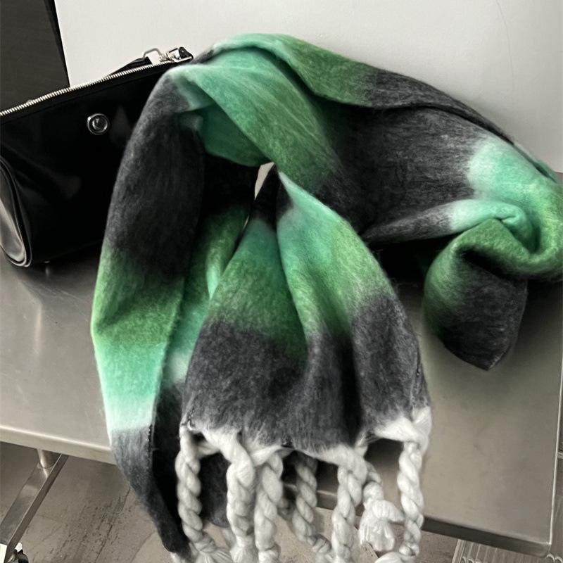 

Advanced Gradient Color Scarf Thickened and Long Version Warm Shawl Mohair Imitation Cashmere Couple Scarf Autumn and Winter Women 230*46cm