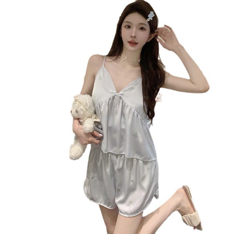 Summer ice silk pajamas for women, youthful camisole shorts, sexy with bra pads, sweet and pure style loungewear, comfortable