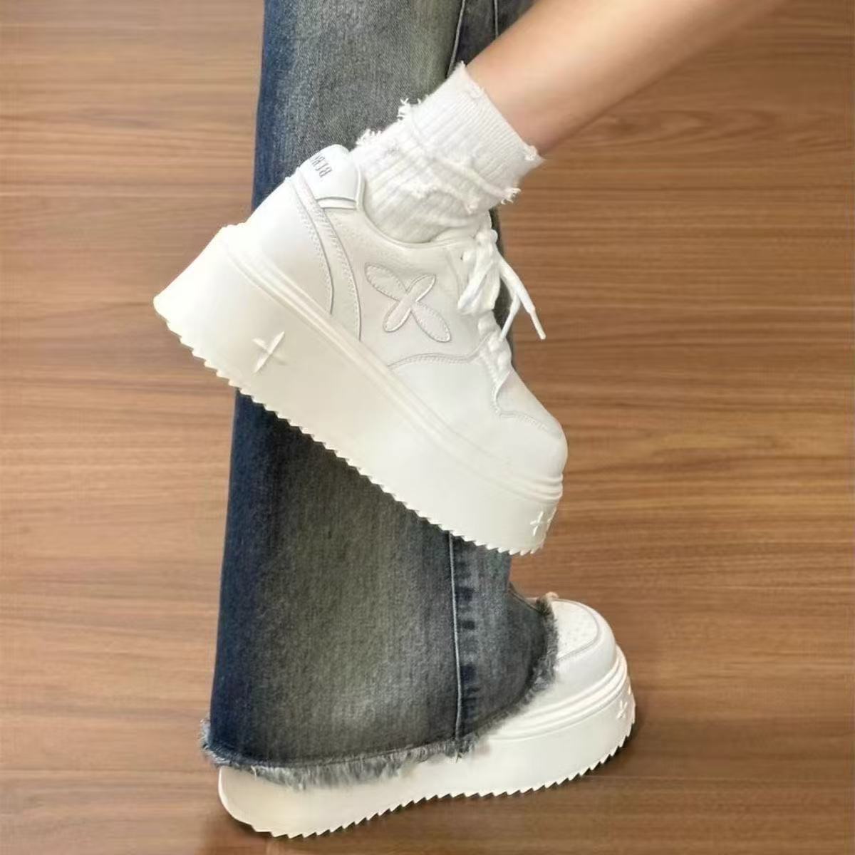 

Muffin thick-soled spring new cross flower round head sports and leisure board shoes tide 35【strength factory-take on export trade】 белый