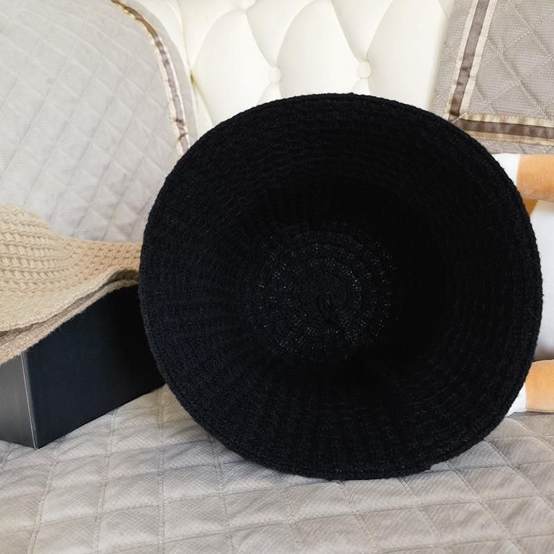 Thickened Solid Color Fisherman Hat Versatile Warm Face Covering Bucket Hat Showing Small Face In Autumn and Winter