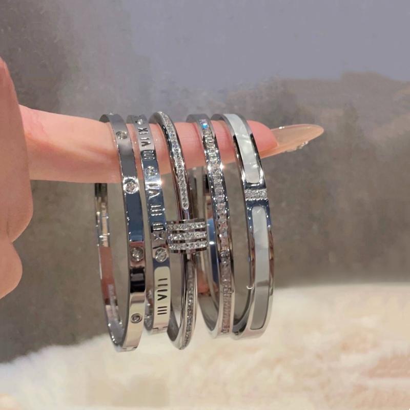 New Fashion Titanium Steel Sparking Zircon Banglle Bracelet for Women Non-fade Light Luxury Niche Bracelet Wrist Jewelry Gift