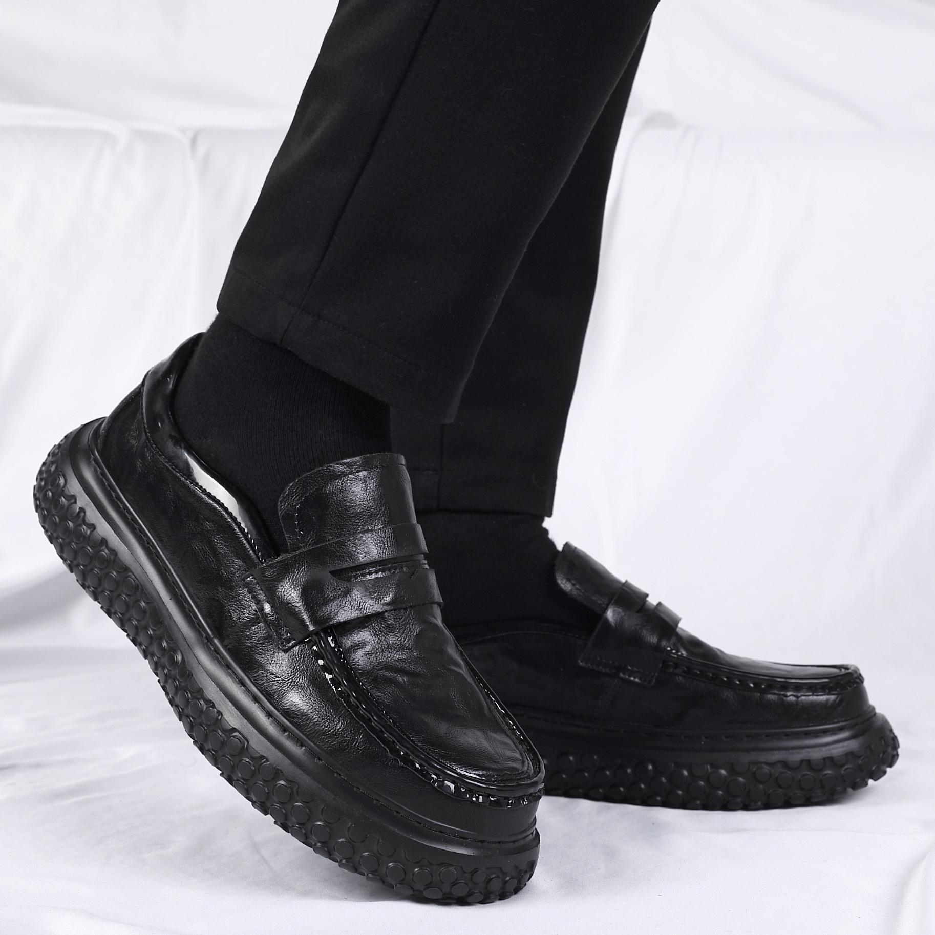 

Кожаная обувь мужская деловая повседневная летняя новая кожаные сандалии мужские воловья кожа дышащая толстая подошва полая обувь Doudou 44