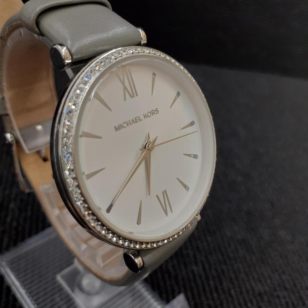 Used MICHAEL KORS MK-2918 Quartz Watch