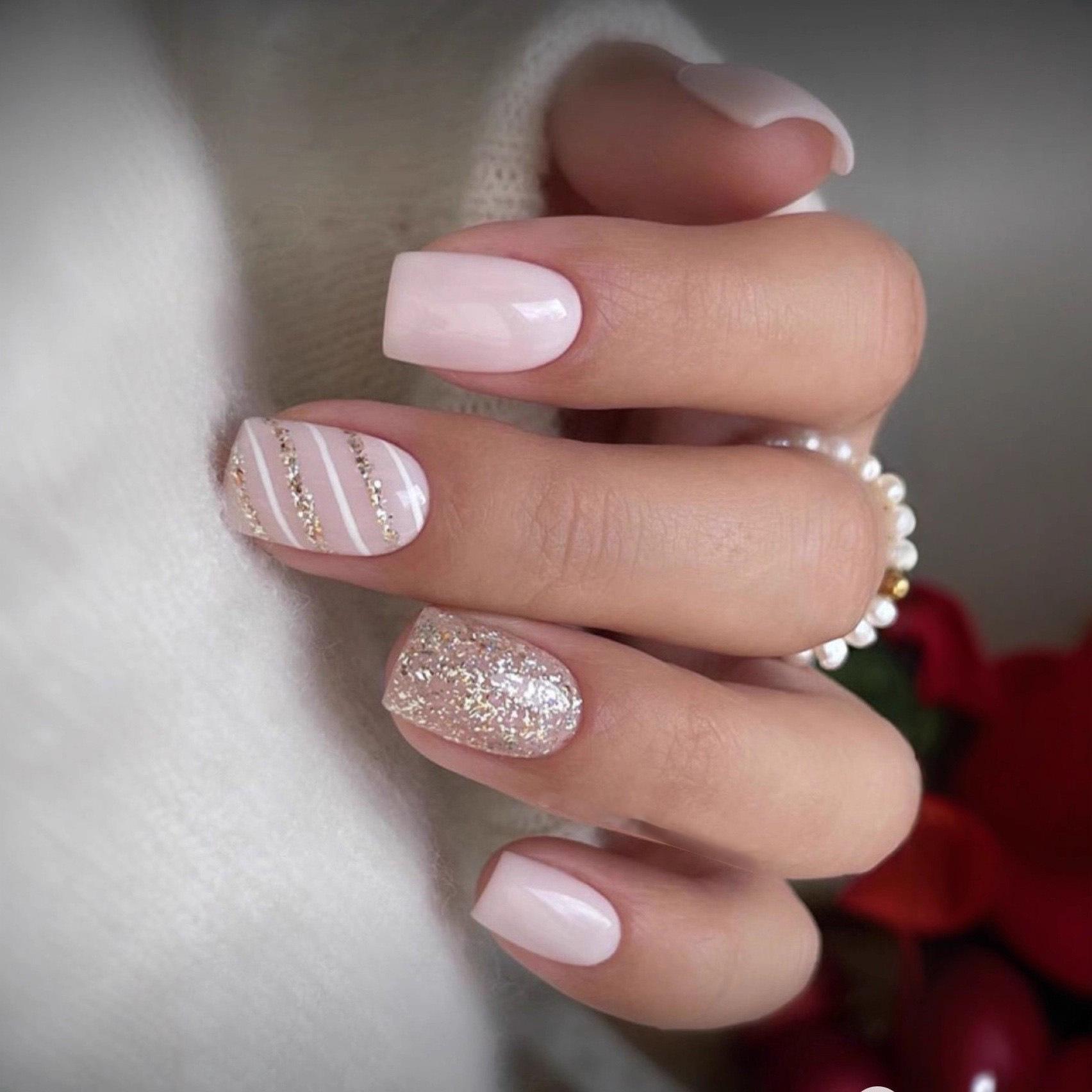 Simple Glitter Striped Short Square False Nails