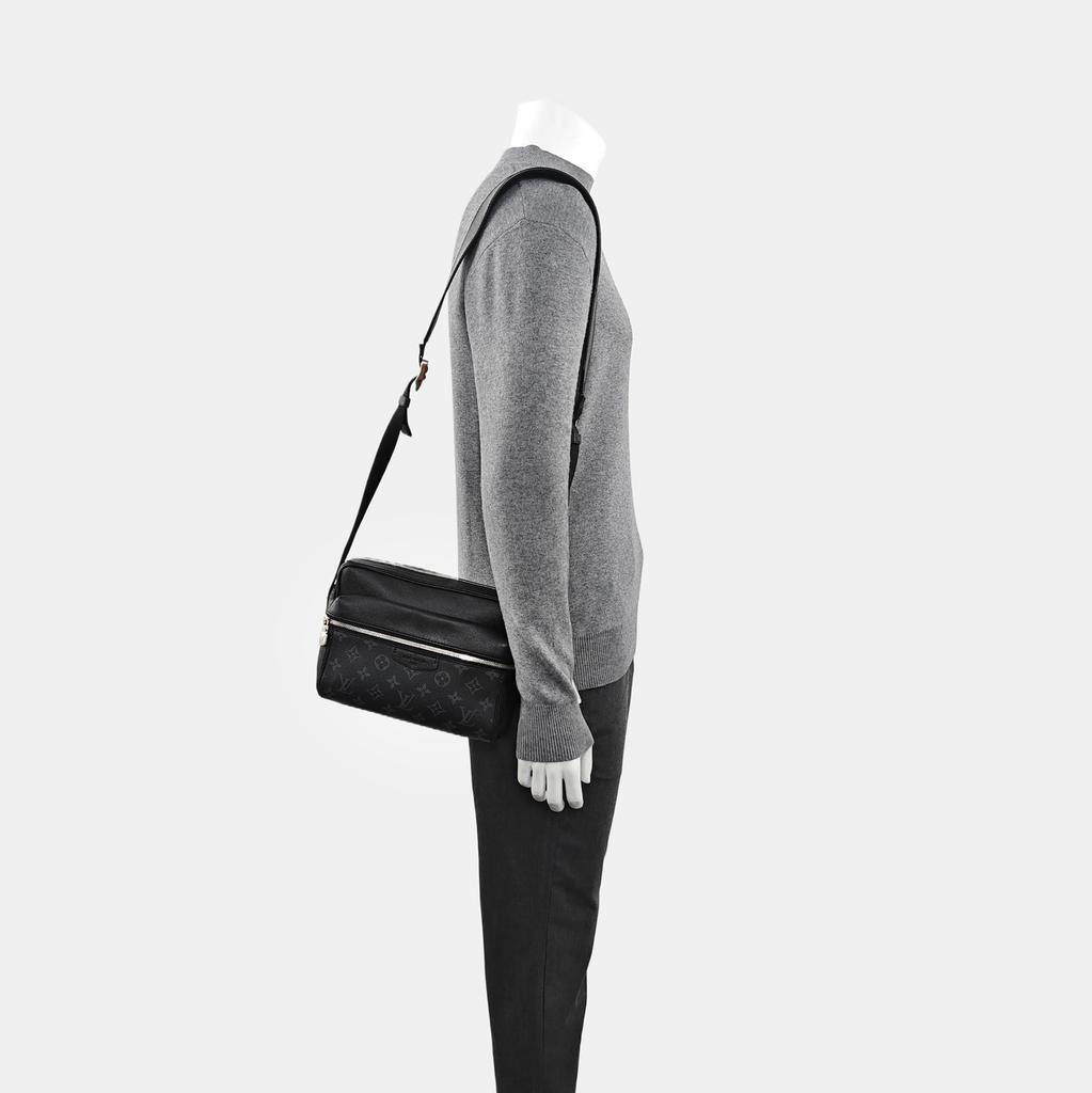 [Pre-Owned] Outdoor Classic Monogram Leather Coated Canvas Messenger Bag - Very Good #R8WYAD