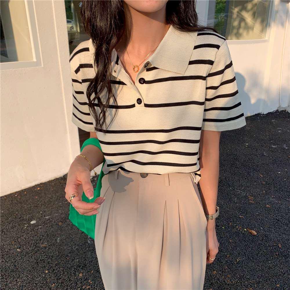 

Женская полосатая трикотажная футболка с воротником поло - Модный шикарный топ с коротким рукавом на лето 2025 One Size (up to 125 lbs)