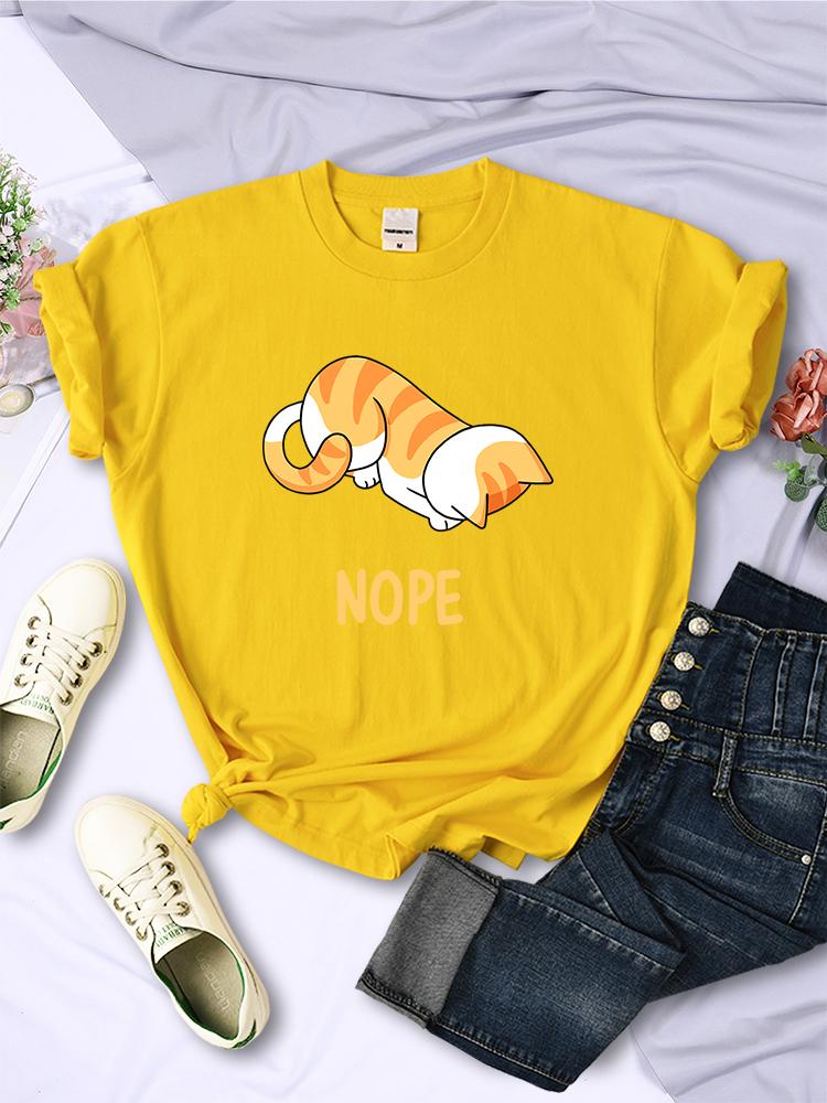 The little orange cat bows his head and refuses Printed T-Shirts Women Funny Cartoons Short Sleeves Soft Summer T Shirt Female