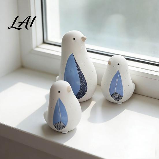 Smooth Glazed Ceramic Ornament Nordic Bird Figurine Decorative Ornament Modern Minimalist Natural Agility Home Decor Pieces Sculpture for