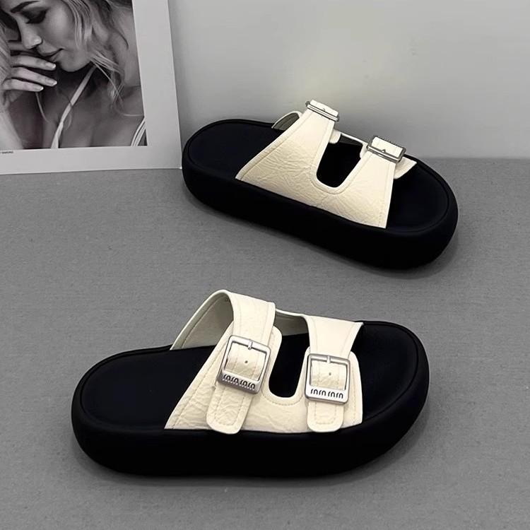 Thick-bottomed one-word cool slippers women's 2025 summer new outer wear fashionable versatile stepping on shit feeling casual beach slippers tide