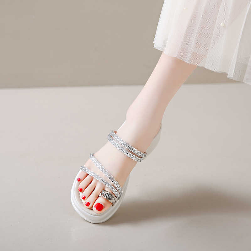 Fashion Super Lightweight Ete Woman's Sandals Sporty Pie Shoes Slippers For The Sea Sneakers Sports Novelty Shuse Universal Brands