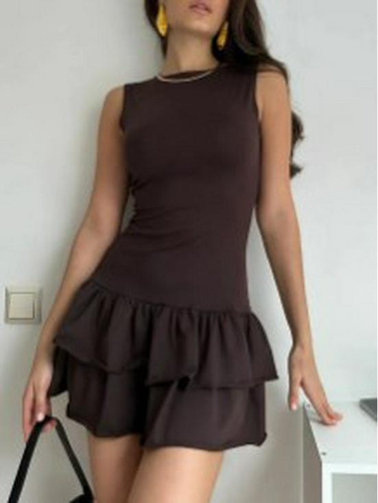 

Летняя мода 2025 года: Европейское и американское плиссированное платье без рукавов однотонной расцветки S