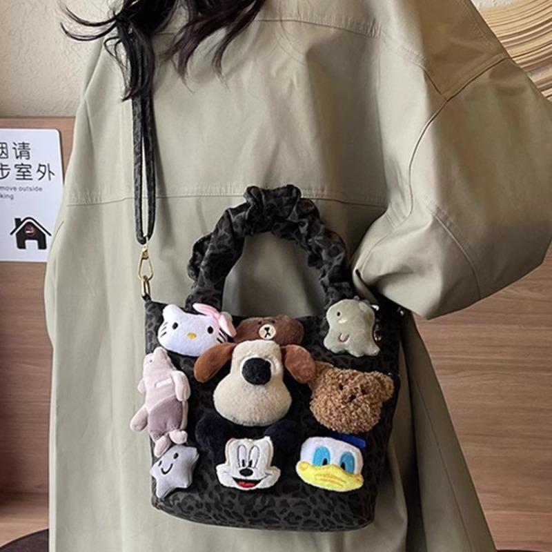 

Высококлассная нишевая сумка женская осень-зима новая модная сумка-мессенджер милая мультяшная портативная сумка-ведро зелёный