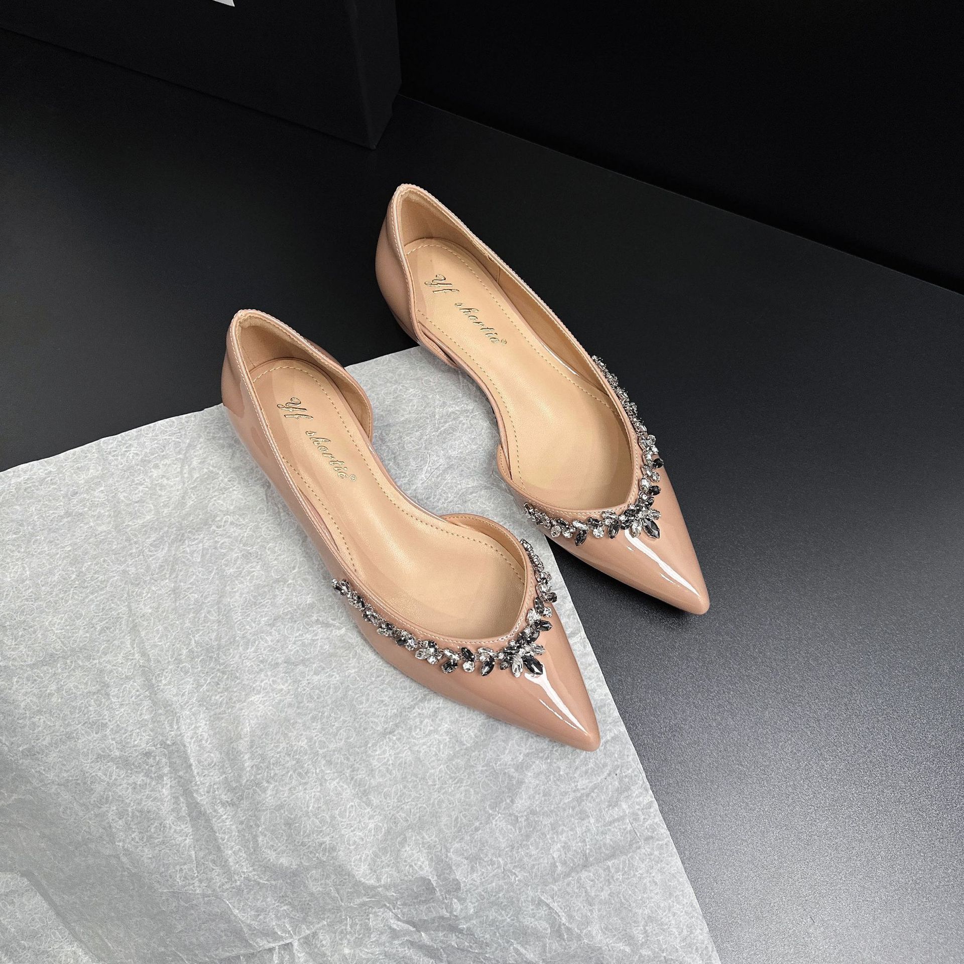 

4 cm higher rhinestone pointed side empty single shoes for women s 2025 summer new retro one-pedal inner height-increasing sandals 40