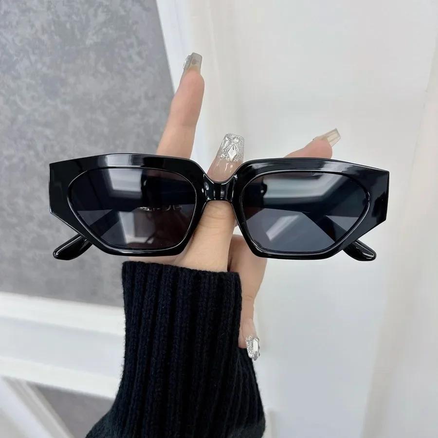 Cute Square Designer Sunglasses Women Men Small Frame Stylish Sun Glasses Female Male Brand Fashion