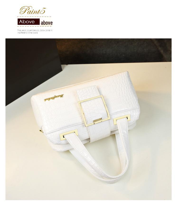 Versatile Large-Capacity Handbag for Mature Women - Lightweight, Multifunctional Mom Bag with Single Shoulder & Crossbody Options