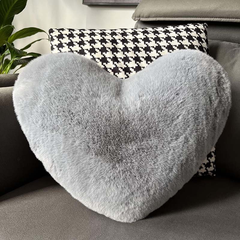12/17" Faux Rabbit Fur Heart Pillow Decorative Pillows Plush Love Heart Shaped Fluffy Throw Pillow Cushion Valentine's Day Gifts