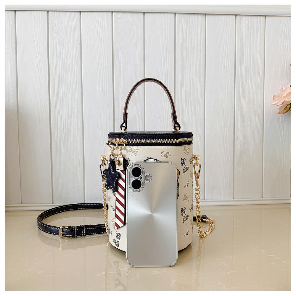 BEIBAOBAO New Cute Cartoon Cat Round Handbags High Texture PU Waterproof Women's One Shoulder Bag Popular Niche Small Basket Bags for Goddess Day Gift