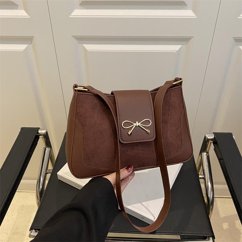 Fashion New Women's Shoulder Bag Fashionable Fashion Solid Color Saddle Bag High Value Commuter Handbag