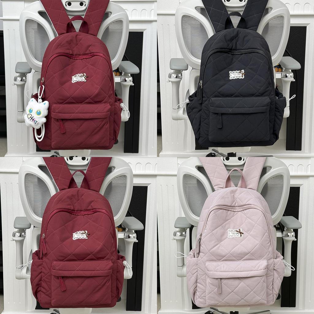 Gesteppter Nylon-Rucksack für Damen mit Schmetterlingsmuster und leichtem Design für den täglichen Gebrauch