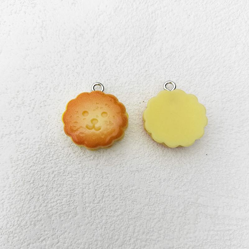 5pcs Fashion Animal Rabbit Bear Bread Charms Resin Floating Pendant Flatback for Keychain Earrings Jewelry Making Findings