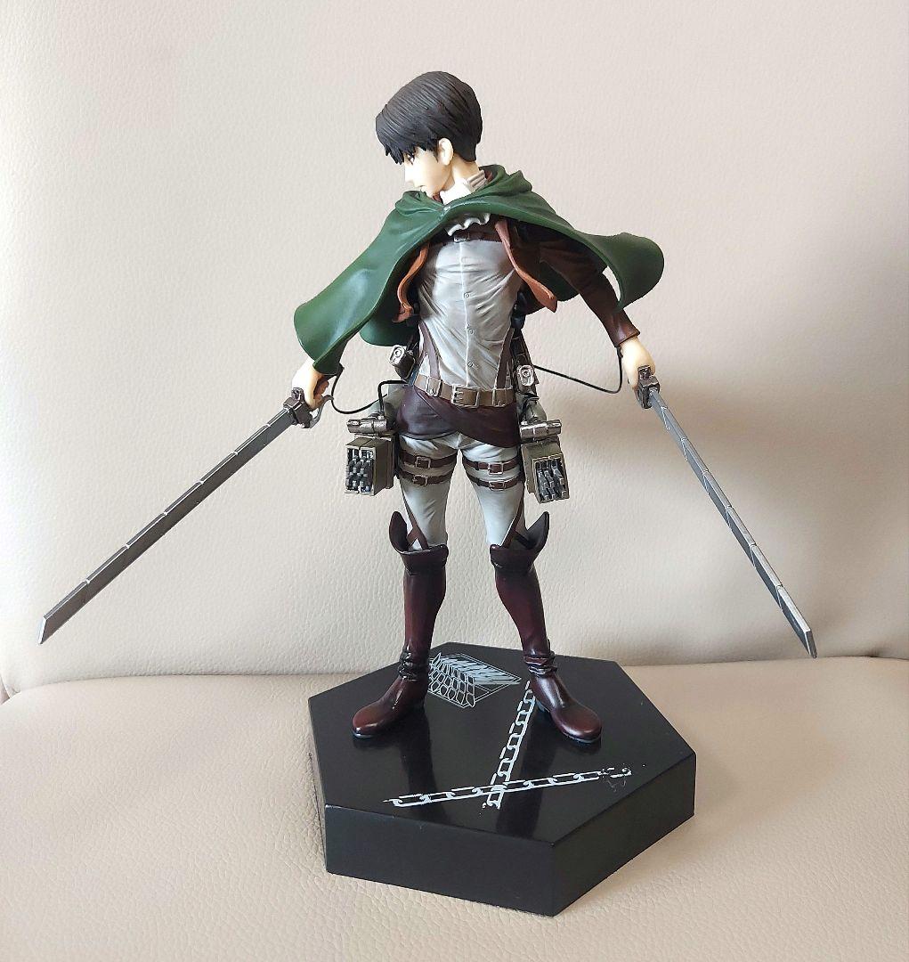 

[USED] Attack on Titan Ichiban Kuji Captain Levi Figure 3D Maneuvering Ver.