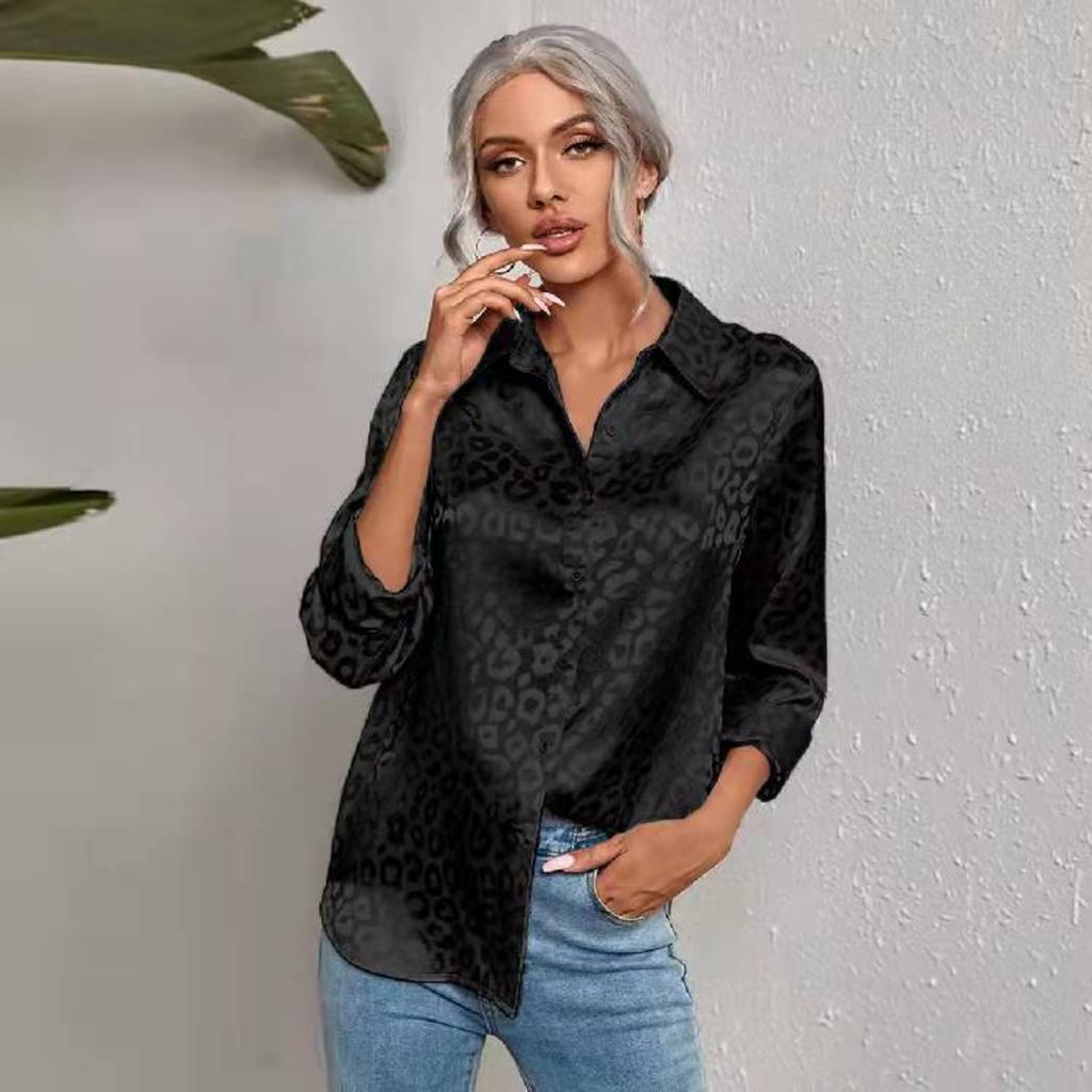 Women's Long Sleeve Lapel Button-up Leopard Jacquard Blouse Elegant Commute Shirt for Leisure