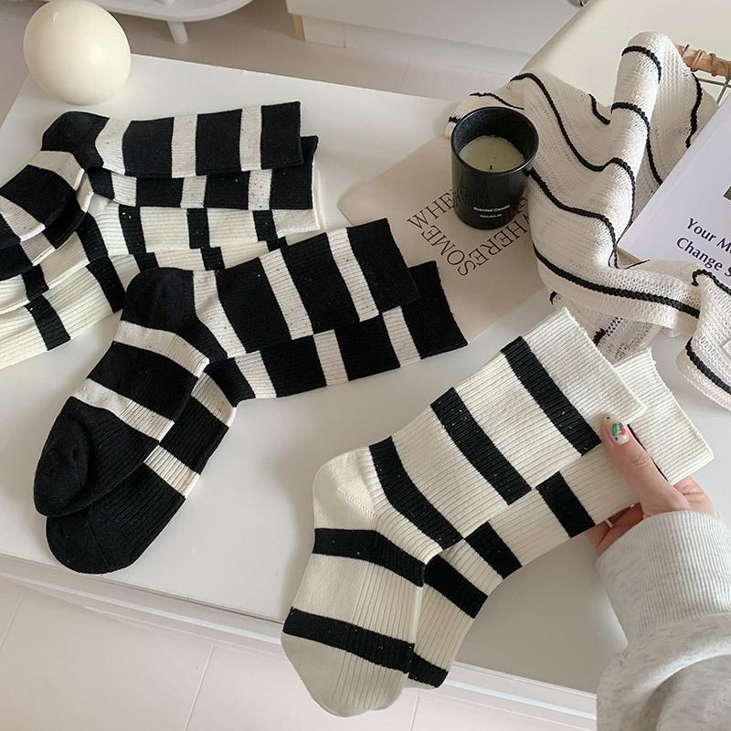 Autumn And Winter Striped Socks Children'S College Style Versatile Medium Tube Socks Trendy Fashion Double Needle Long Stack Socks
