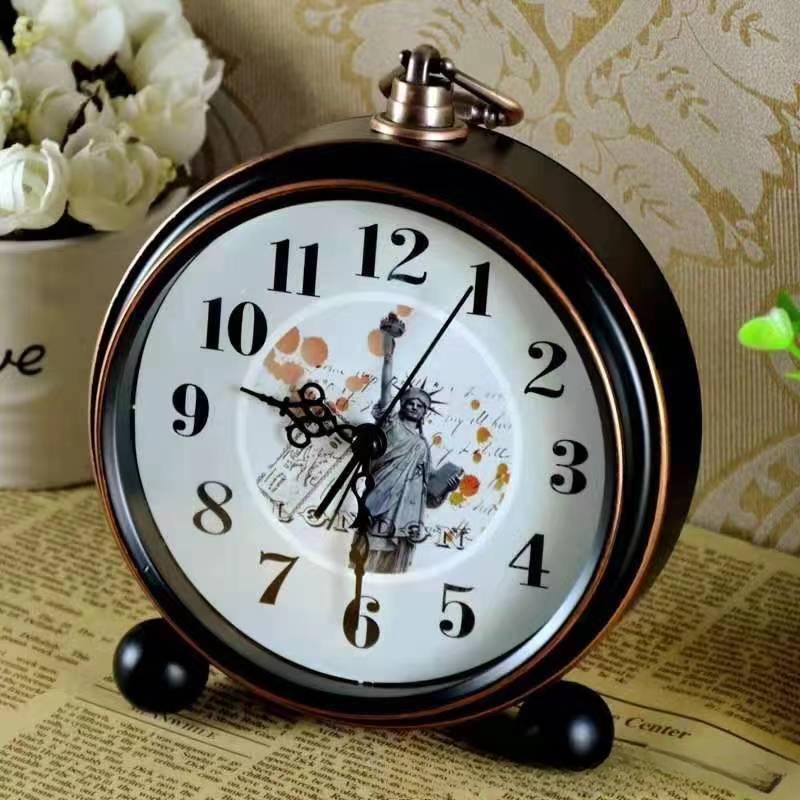 Alarm Clock Retro Clock Metal Table Style Silent Bedside Stylish Clock Living Room Bedroom European Simple Table Clock
