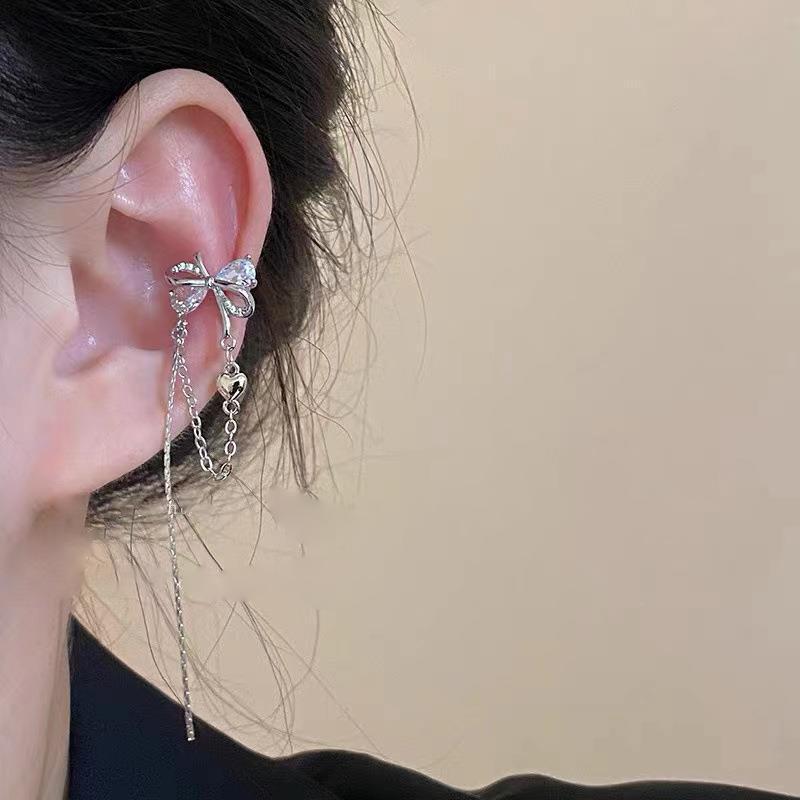 

Zircon Bowknot Tassel Ear Clips: Elegant Non-Pierced, Niche Design for Women s Summer Earrings
