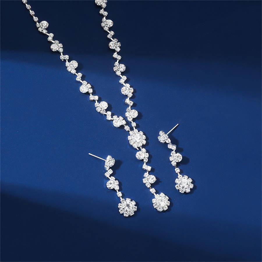 Korean Version of Super Flash Rhinestone Necklace Earrings, Full Diamond Necklace Dress Accessories